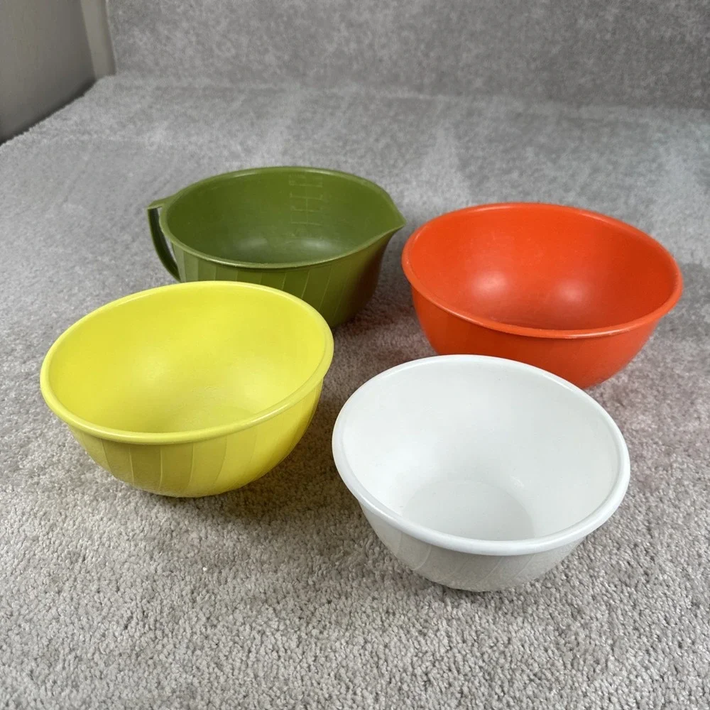 Set of 4 Vintage 1960's Shamrock Neatway Swirl Mixing Bowl Multicolor Nesting US